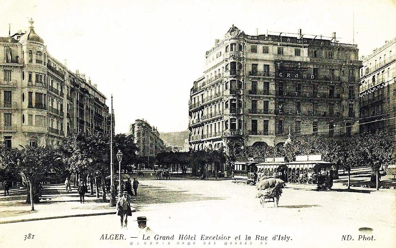 Alger - Rue d'Isly - Hotel Excelsior.jpg